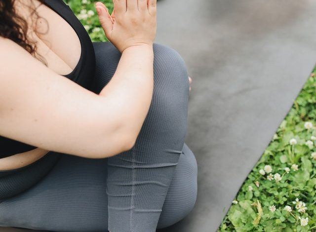 Best Buying Tips for Plus Size Women's Workout Clothes: The Complete Guide.